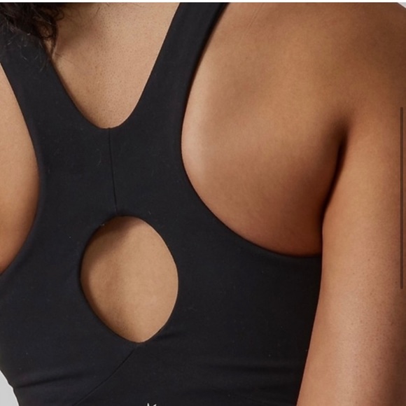 NWT-Athleta Black Conscious Cut Out Crop D-DD Size 3X - Picture 5 of 9